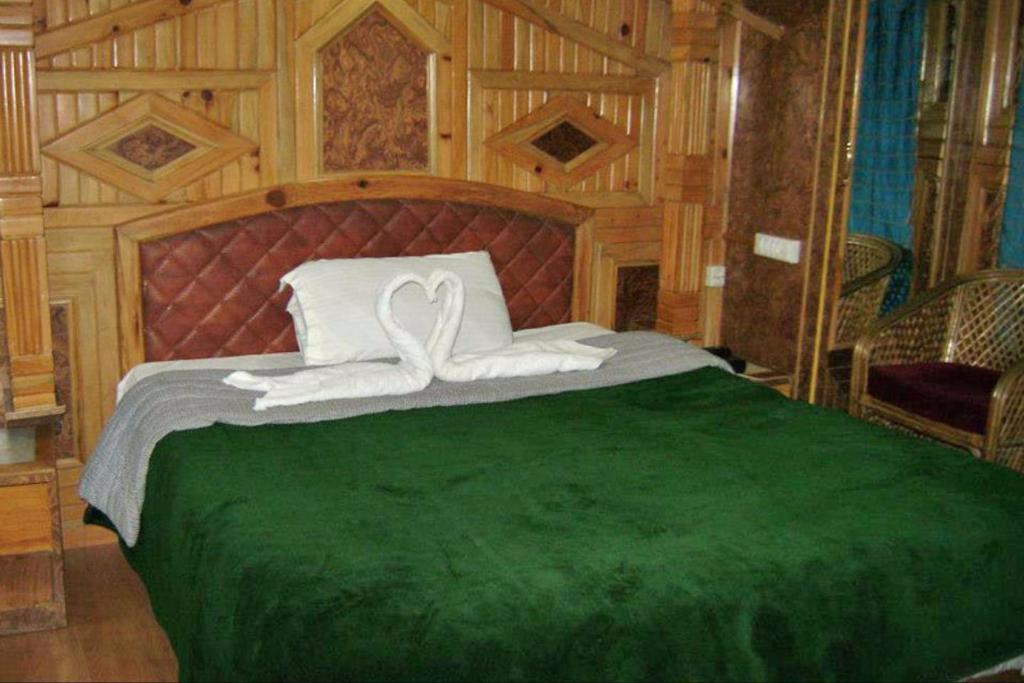 Hotel New Bharat Бхімтал Екстер'єр фото